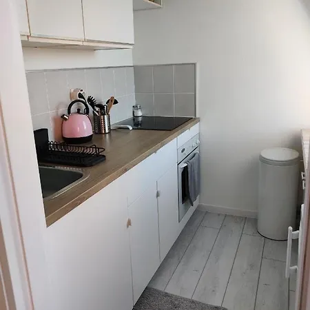 Bel Refait à Neuf, Calme Et Ensoleillé