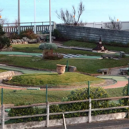 Bel Refait à Neuf, Calme Et Ensoleillé *