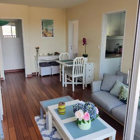 Apartment Bel Refait A Neuf, Calme Et Ensoleille