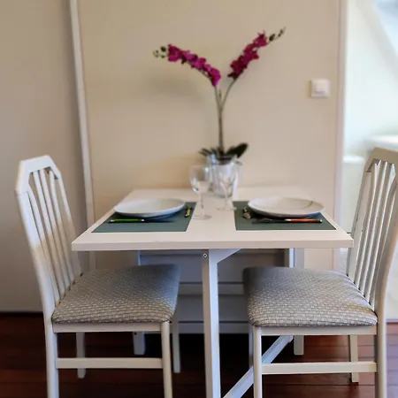 Apartment Bel Refait A Neuf, Calme Et Ensoleille