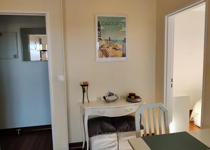 Bel Refait à Neuf, Calme Et Ensoleillé Appartamento