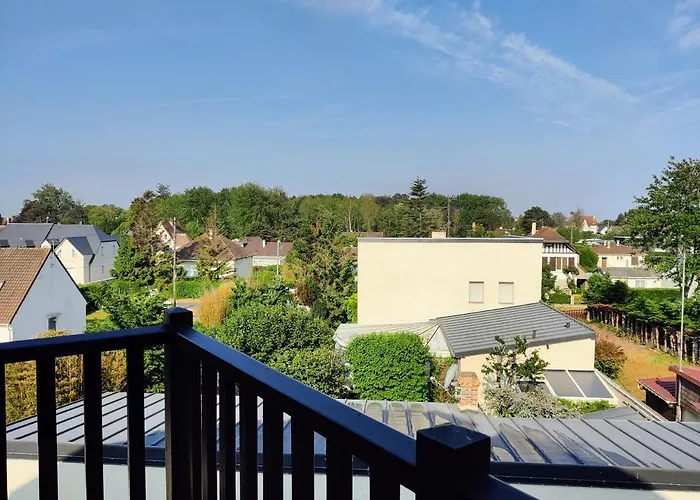 Bel Refait à Neuf, Calme Et Ensoleillé Appartamento